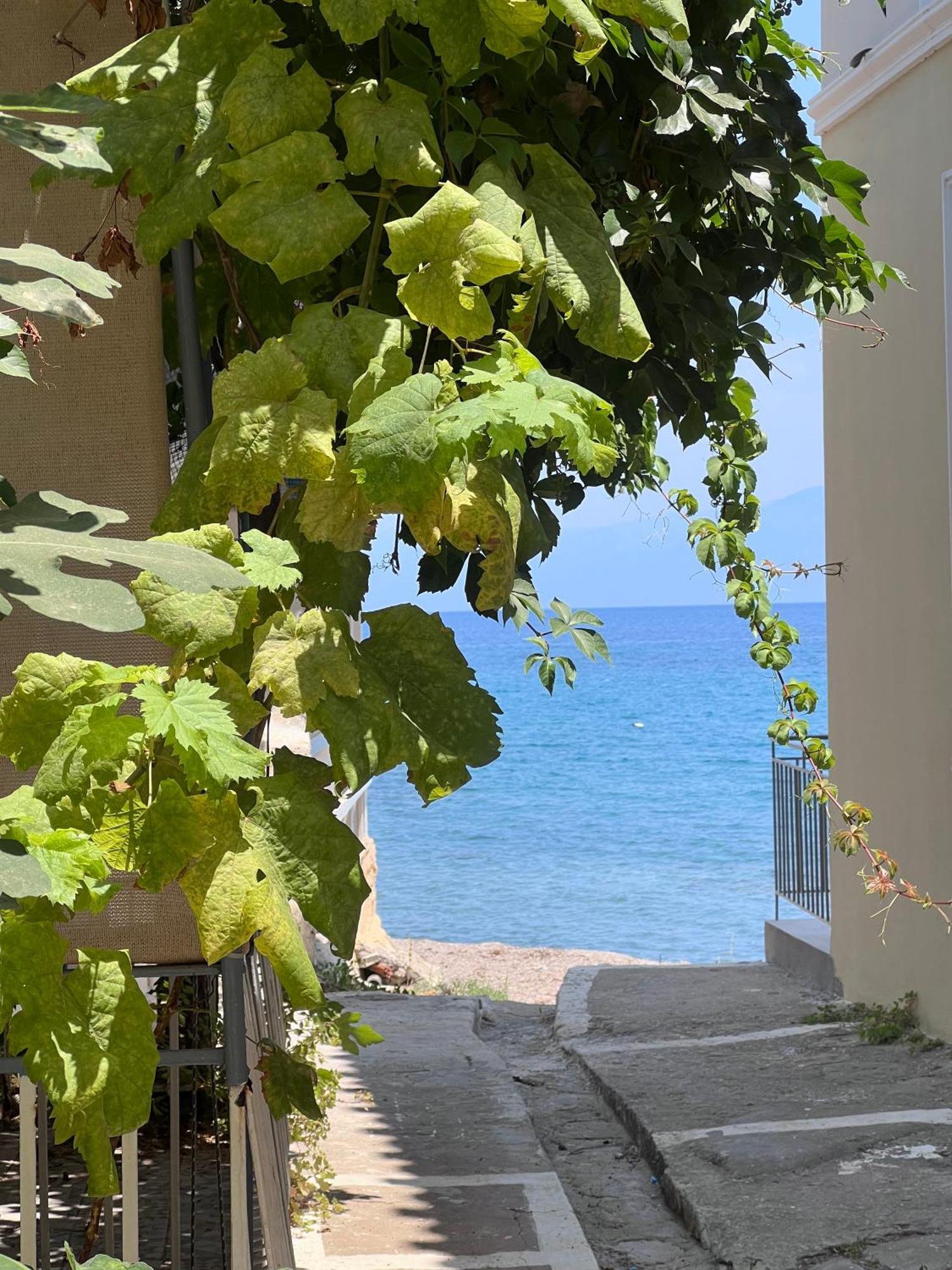 Port House In The Heart Of Koroni Villa Exterior photo